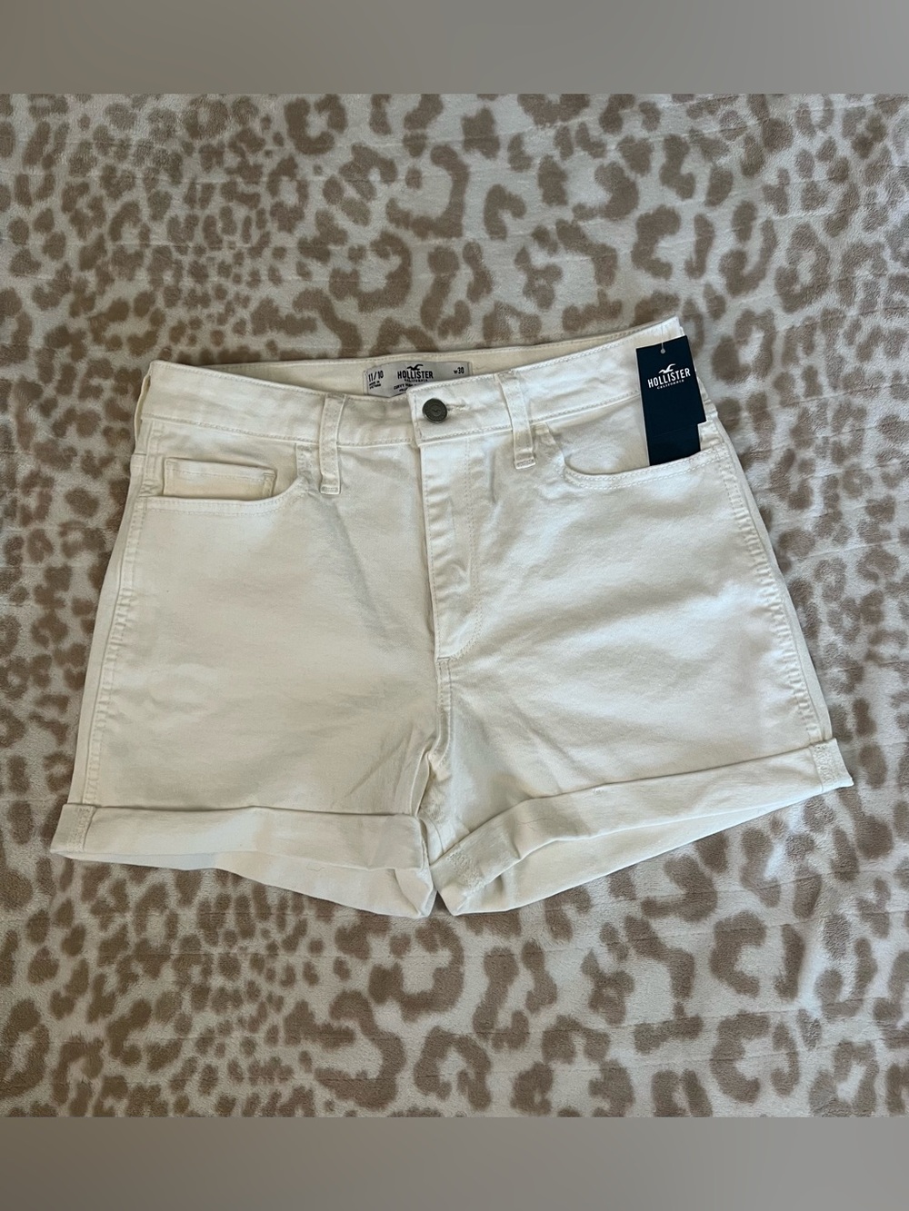 NWT Hollister Curvy Roll-Cuff HR White Denim Shorts, Size 10